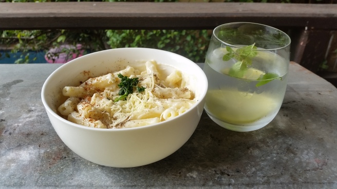 Serve mac and cheese with lemon and mint infused water. Photo by: Student Kitchenette. 
